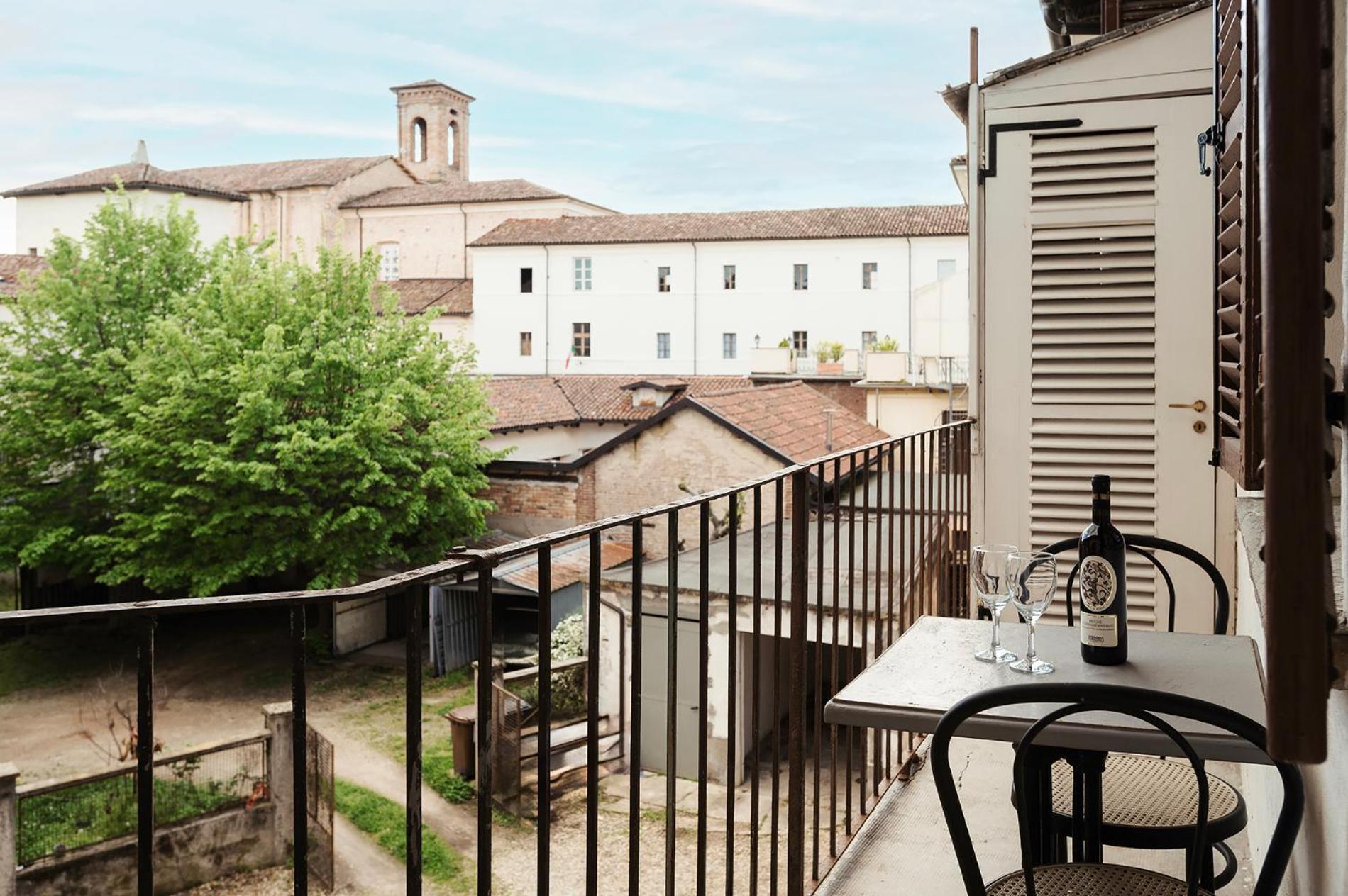 L' Estate Di San Martino Room Rental - Free Park Asti Luaran gambar